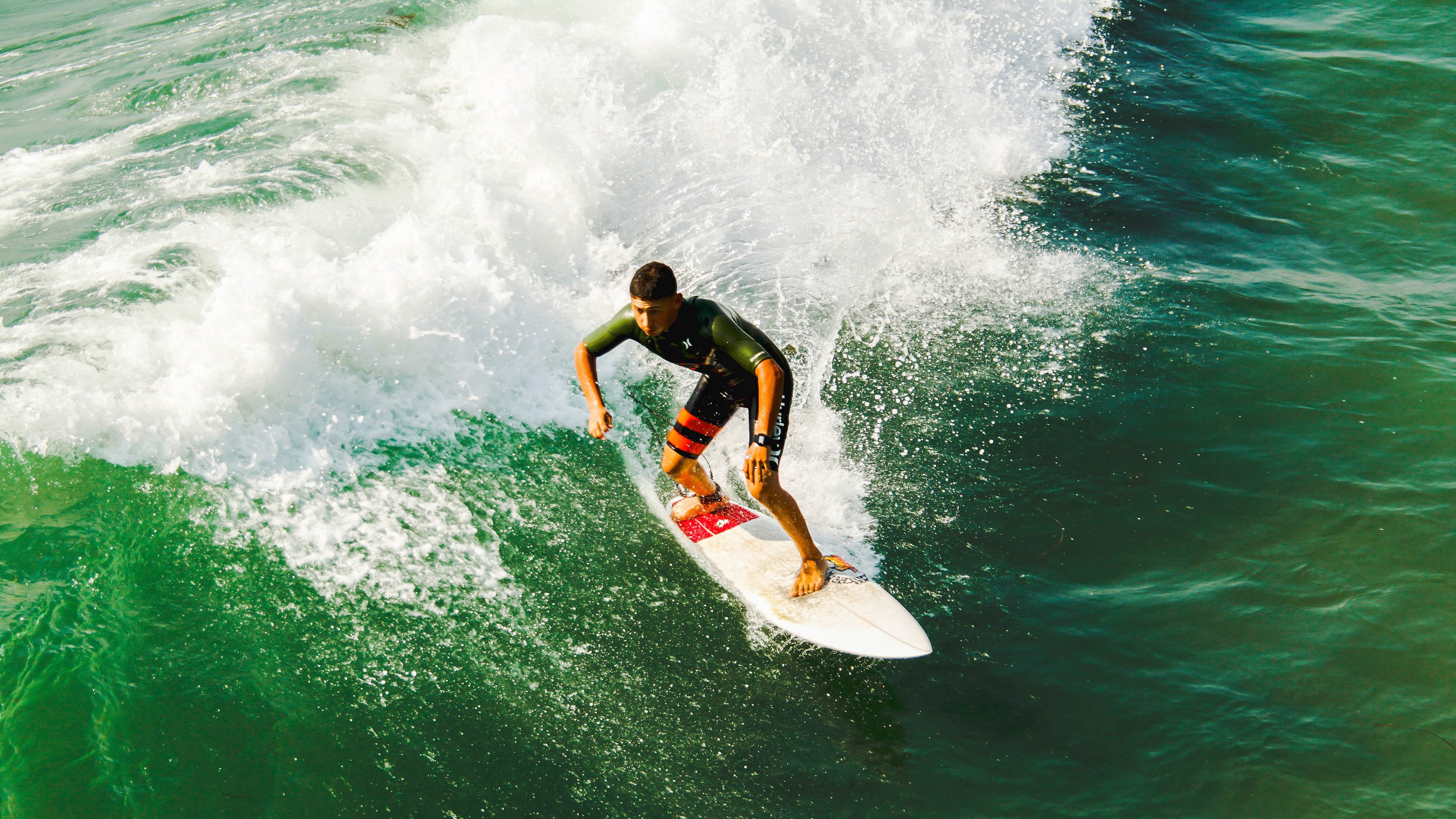 蔚山现代队长带伤出战鼓舞全队，蔚山现代是什么联赛